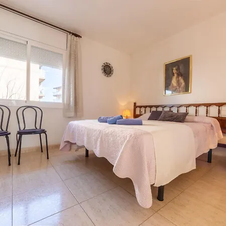 Pompeyo I By Interhome Cambrils